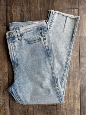 Gap Mid Rise Vintage Slim Jeans split hem